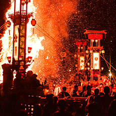 宇出津八坂神社の祭り「あばれ祭」の写真